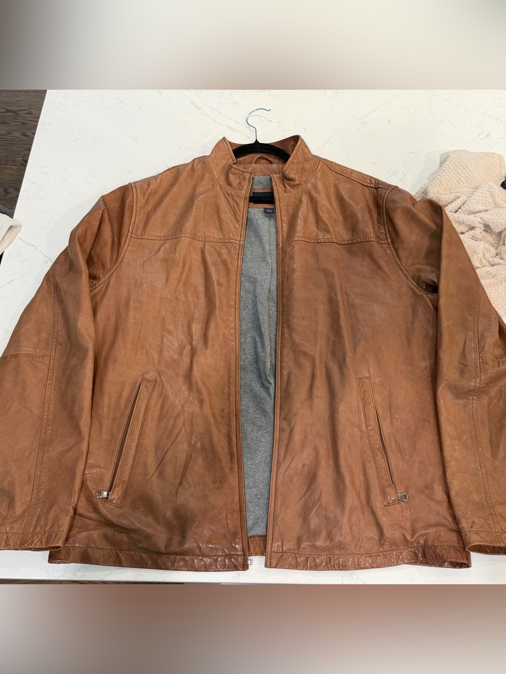 Banana Republic Men's Brown Leather Jacket - Classic Zip Front